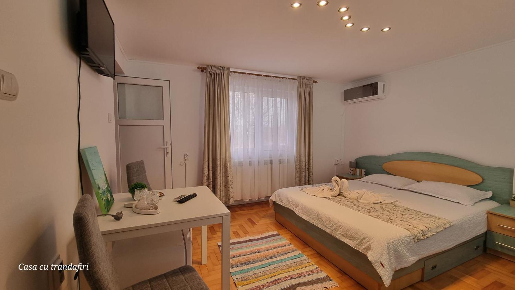 Casa Cu Trandafiri Муригьол Экстерьер фото